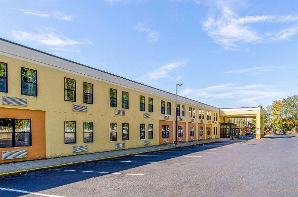 La Casa Inn & Suites-Middleboro Main image