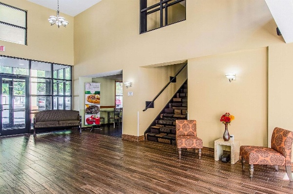 La Casa Inn & Suites-Middleboro Main image